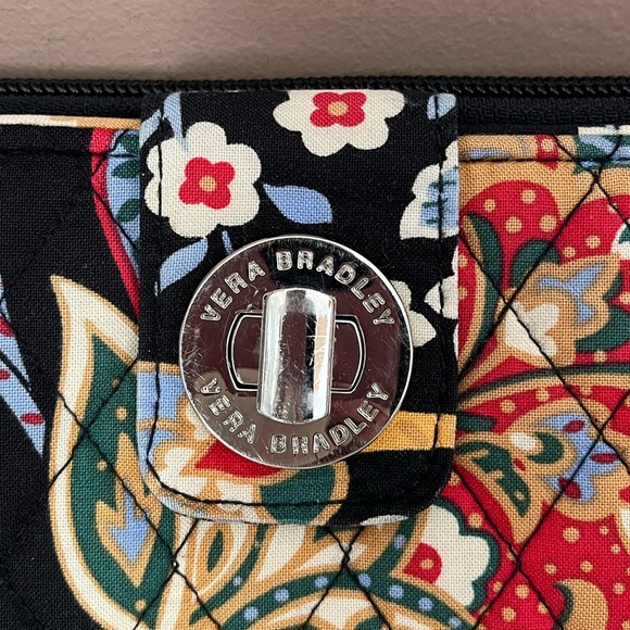 {Vera Bradley} Turnlock Wallet in Floral Print - Picture 4 of 13